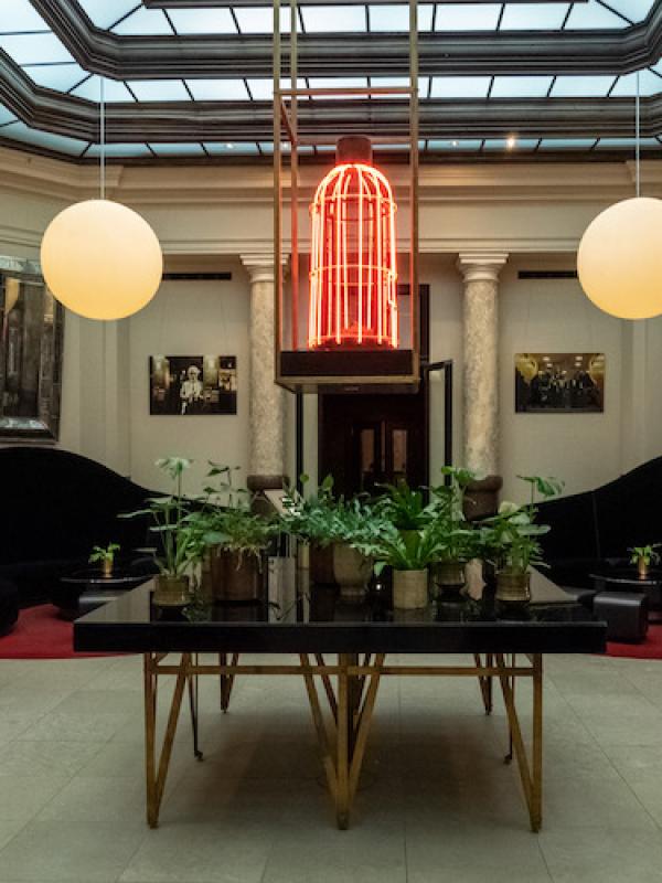 Raumakustik in der Hotellobby